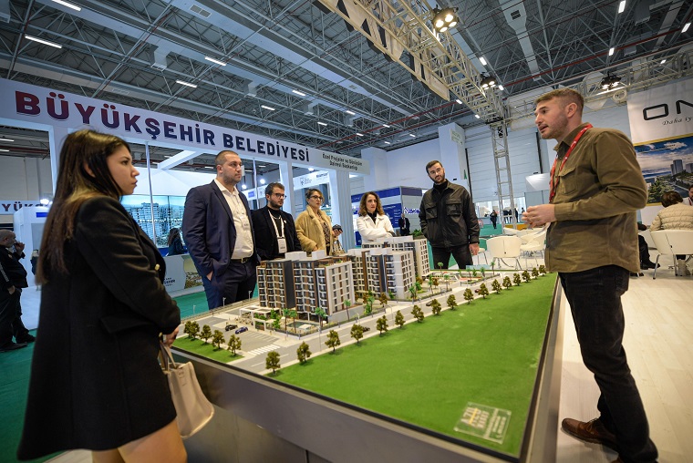 İzmir Büyükşehir Belediyesi Ev Sahipliğinde Düzenlenen Rescon Expo, Yapı Sektörünün Tüm Bileşenlerini Bir Araya Getirdi